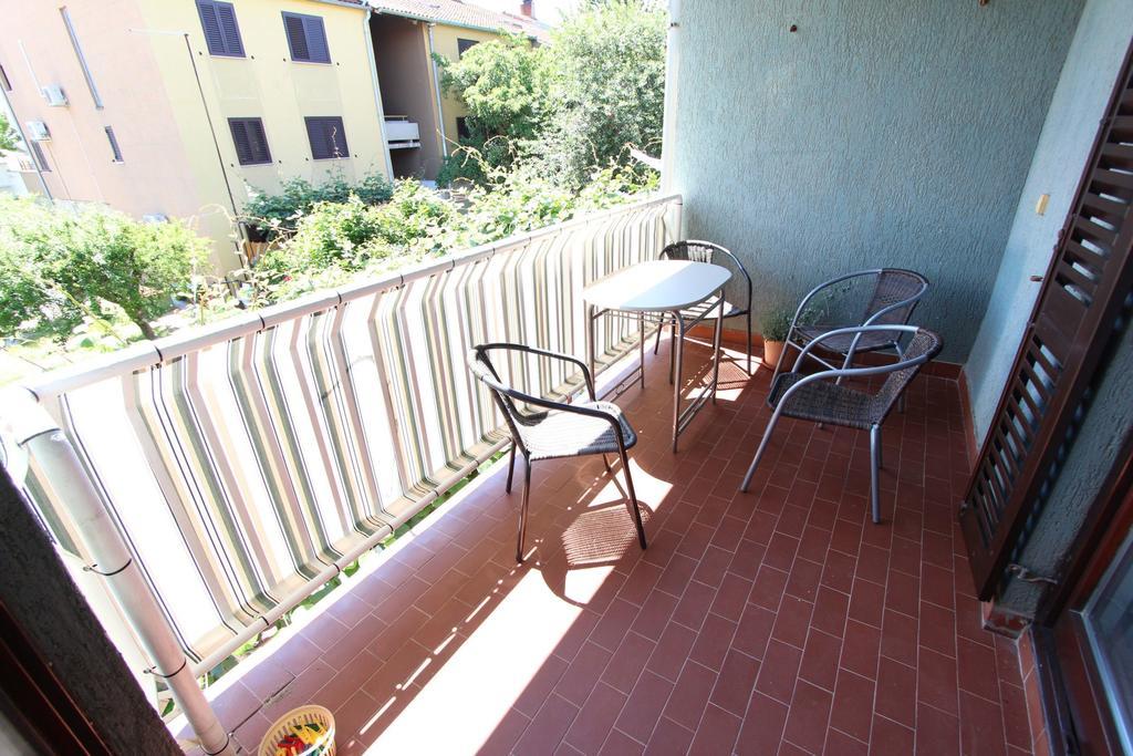 Apartment Mitton 2 ロヴィニ 部屋 写真
